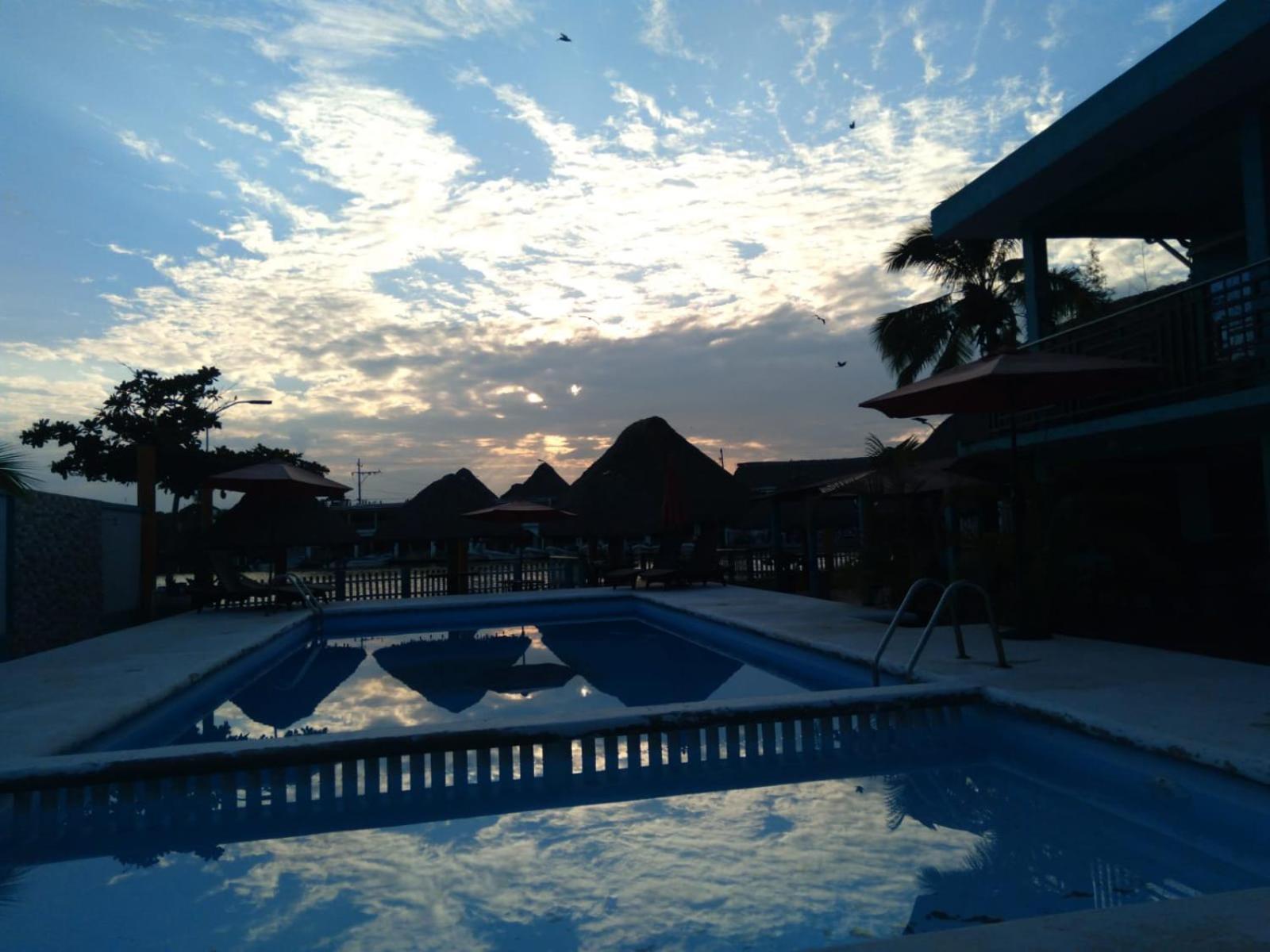 Hotel La Cueva Del Pirata Casitas Esterno foto